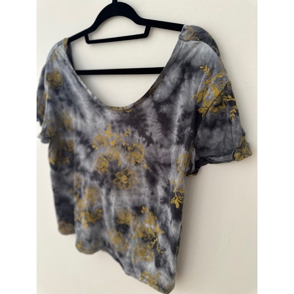 💖!! LAST CHANCE!!! 
Tye dye crop tee - Picture 4 of 5